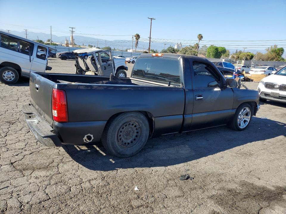 59912506 :رقم المزاد ، 1GTEC14T3YZ243977 vin ، 2000 Gmc New Sierra مزاد بيع