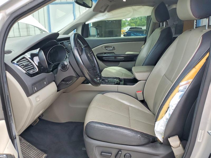 63028246 :رقم المزاد ، KNDMC5C13F6022719 vin ، 2015 Kia Sedona مزاد بيع