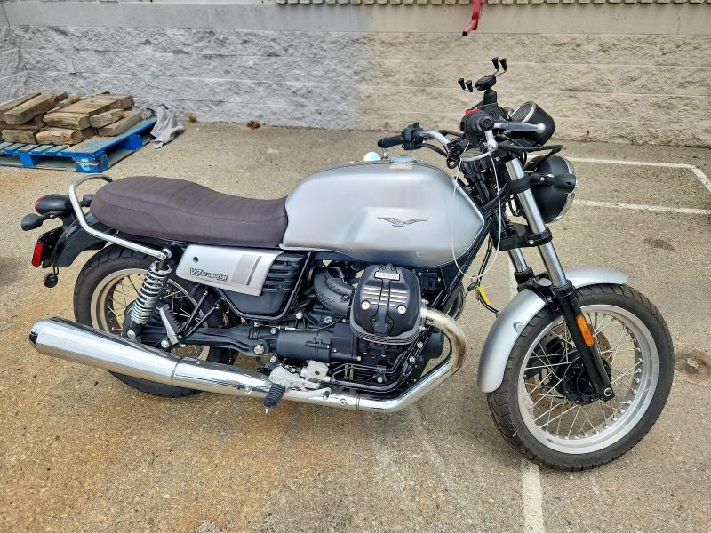2020 Moto Guzzi V7 Iii მანქანა იყიდება აუქციონზე, vin: ZGULDUA05LM000447, აუქციონის ნომერი: 61248356