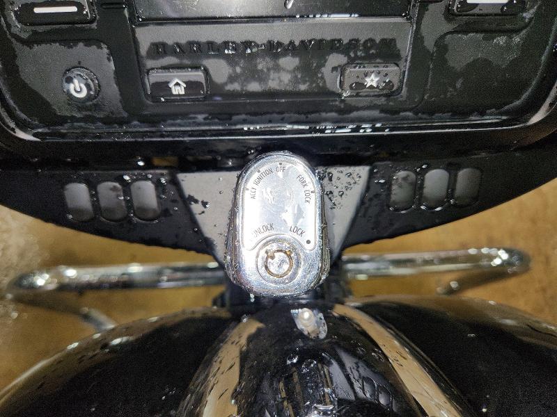 59324456 :رقم المزاد ، 1HD1KBM17FB642434 vin ، 2015 Harley-davidson Flhx مزاد بيع