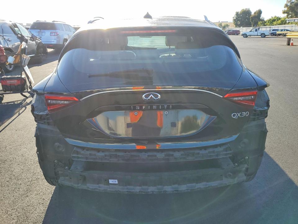 59745026 :رقم المزاد ، SJKCH5CP9KA007633 vin ، 2019 Infiniti Qx30 مزاد بيع