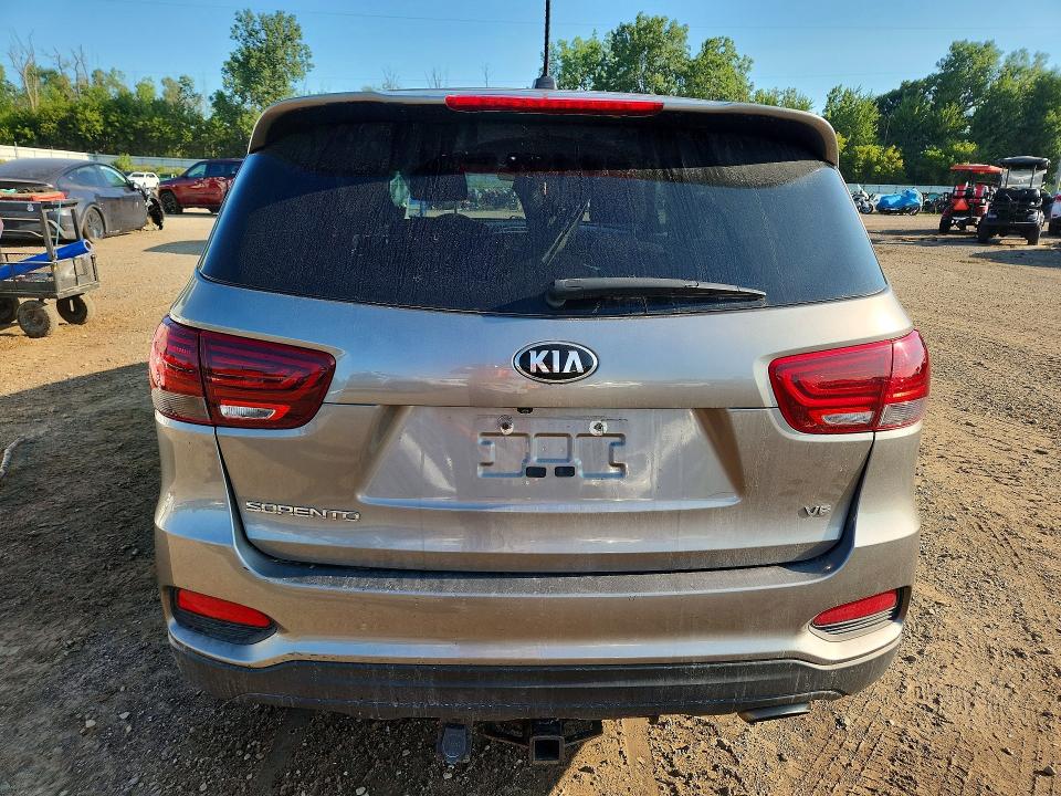 62675076 :رقم المزاد ، 5XYPGDA57KG492177 vin ، 2019 Kia Sorento مزاد بيع