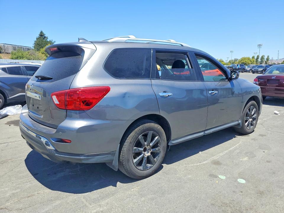 61060886 :رقم المزاد ، 5N1DR2MN7KC653964 vin ، 2019 Nissan Pathfinder مزاد بيع