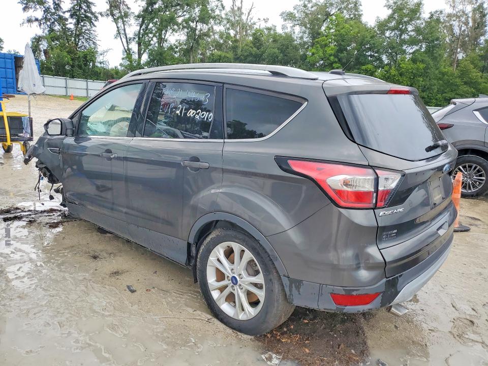 60993106 :رقم المزاد ، 1FMCU0G91HUE65490 vin ، 2017 Ford Escape مزاد بيع