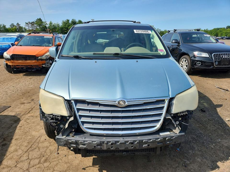 Продажа на аукционе авто 2008 Chrysler Town & Country, vin: 2A8HR54PX8R135557, номер лота: 62228806