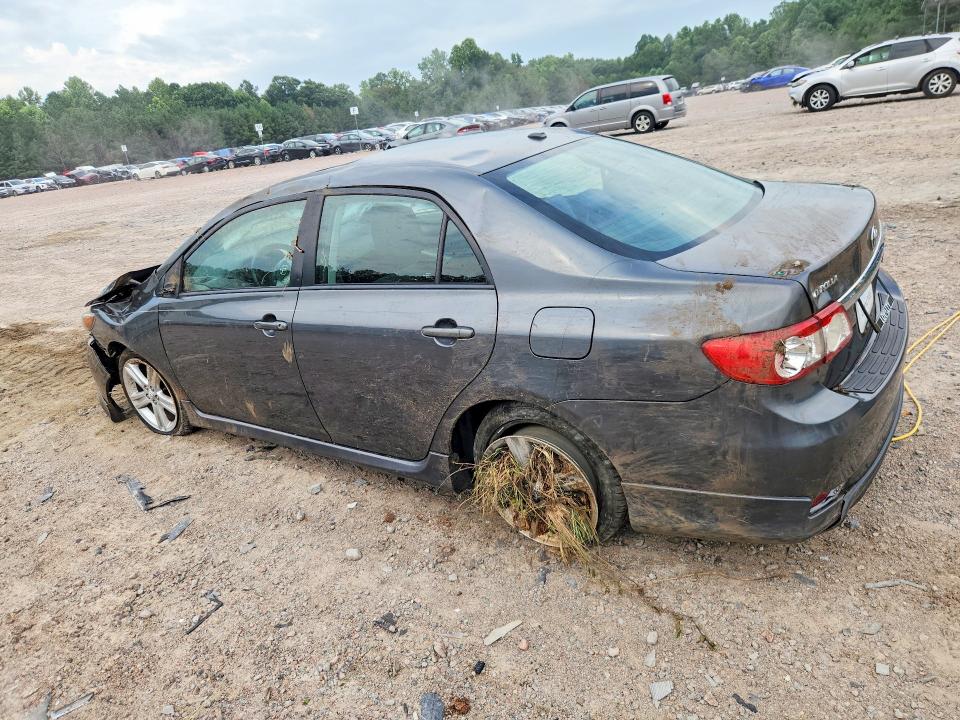 63001786 :رقم المزاد ، 2T1BU4EE2DC104879 vin ، 2013 Toyota Corolla مزاد بيع
