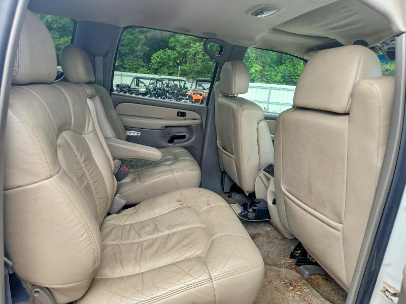 2001 Chevrolet Suburban მანქანა იყიდება აუქციონზე, vin: 3GNFK16T61G228066, აუქციონის ნომერი: 60948426
