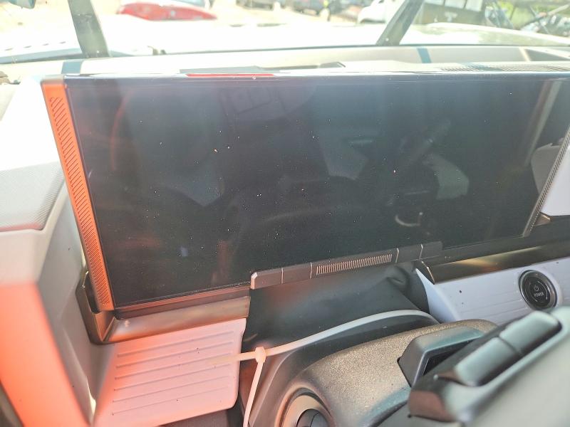 61043786 :رقم المزاد ، 1GKB0NDE5RU106160 vin ، 2024 Gmc Hummer Suv مزاد بيع