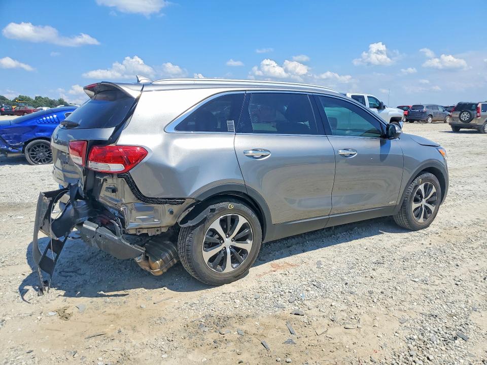 2016 Kia Sorento მანქანა იყიდება აუქციონზე, vin: 5XYPHDA14GG145200, აუქციონის ნომერი: 60130256