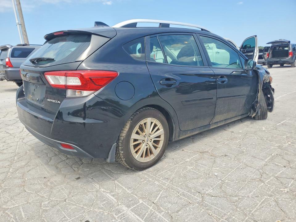 62292726 :رقم المزاد ، 4S3GTAB68J3735659 vin ، 2018 Subaru Impreza مزاد بيع