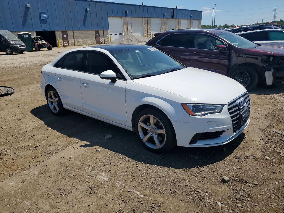Продажа на аукционе авто 2016 Audi A3, vin: WAUB8GFF8G1083586, номер лота: 62283686