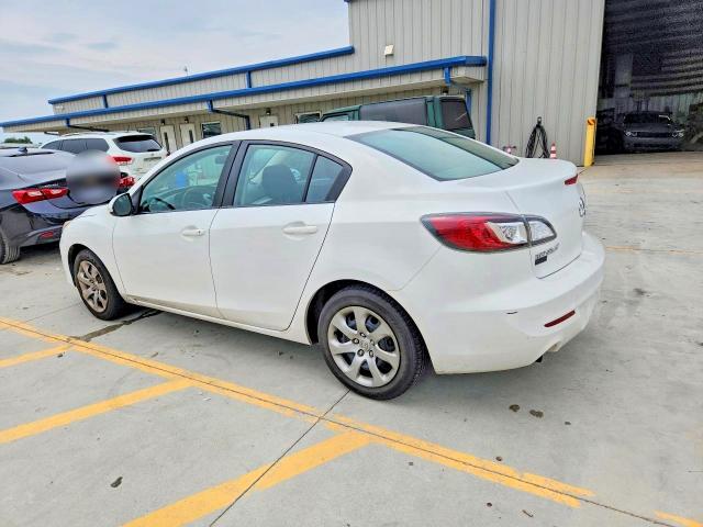 63652816 :رقم المزاد ، JM1BL1TF4D1817400 vin ، 2013 Mazda 3 مزاد بيع