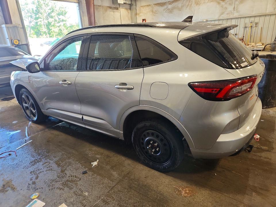60838336 :رقم المزاد ، 1FMCU9MN1PUA09610 vin ، 2023 Ford Escape مزاد بيع