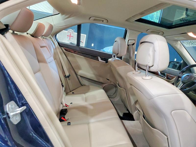 58755956 :رقم المزاد ، WDDGF8BB8CA640259 vin ، 2012 Mercedes-benz C مزاد بيع