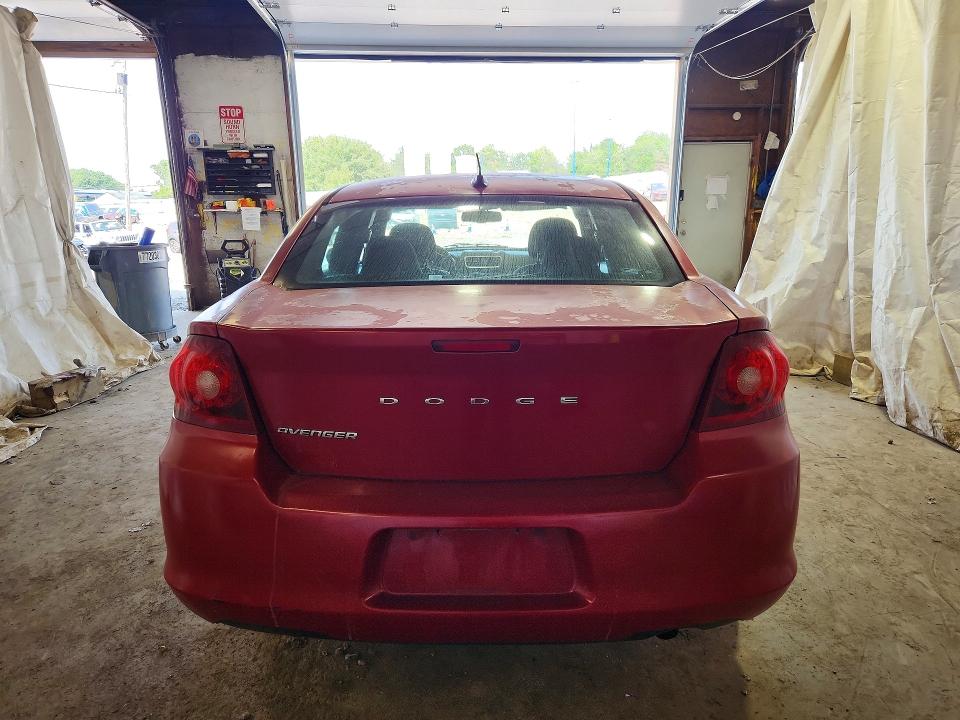 61006026 :رقم المزاد ، 1C3CDZCB0CN137003 vin ، 2012 Dodge Avenger مزاد بيع