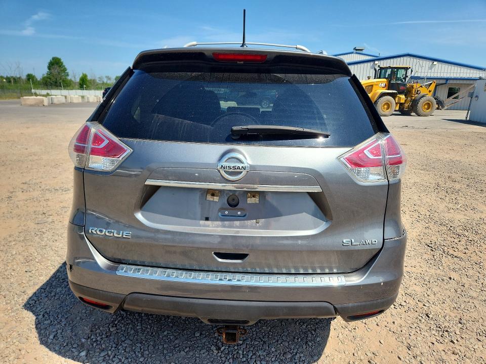 2015 Nissan Rogue მანქანა იყიდება აუქციონზე, vin: 5N1AT2MV3FC779555, აუქციონის ნომერი: 60983256