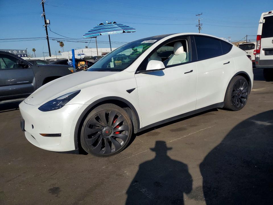 2022 Tesla Model Y მანქანა იყიდება აუქციონზე, vin: 7SAYGDEF9NF492722, აუქციონის ნომერი: 62010066