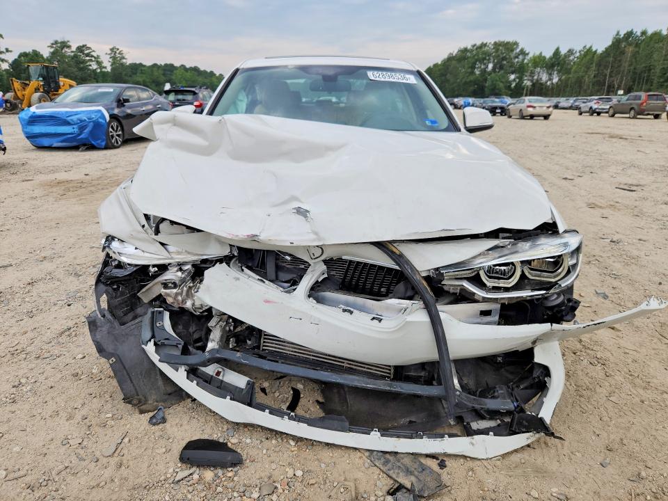 62898536 :رقم المزاد ، WBA8E5G52JNV02643 vin ، 2018 Bmw 320 مزاد بيع