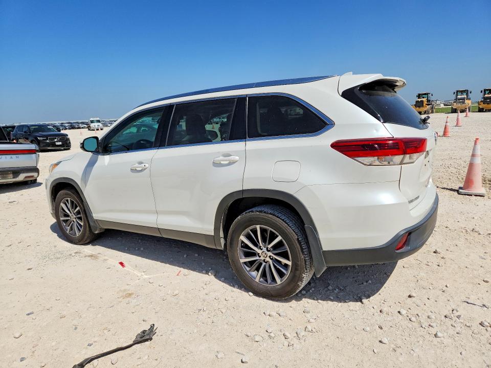 60527046 :رقم المزاد ، 5TDKZRFH2KS369457 vin ، 2019 Toyota Highlander مزاد بيع