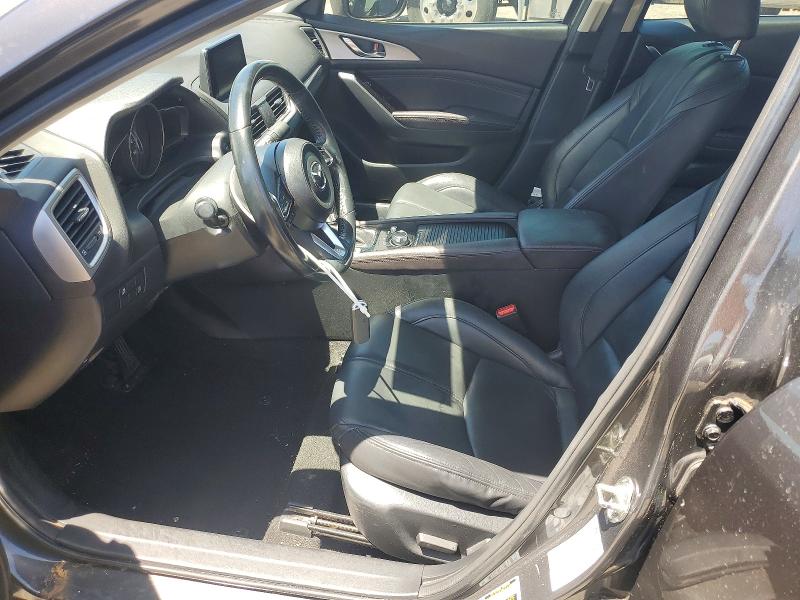61714826 :رقم المزاد ، 3MZBN1V71HM121938 vin ، 2017 Mazda 3 مزاد بيع