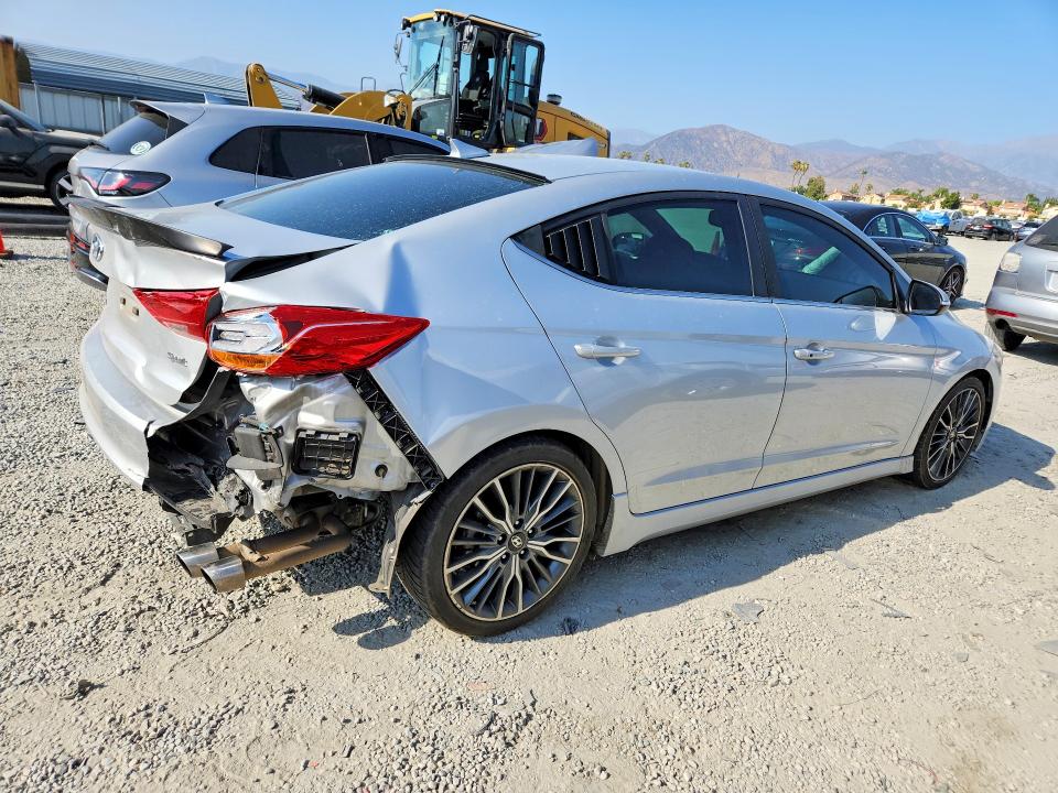 Продажа на аукционе авто 2018 Hyundai Elantra, vin: KMHD04LB7JU574946, номер лота: 58739586