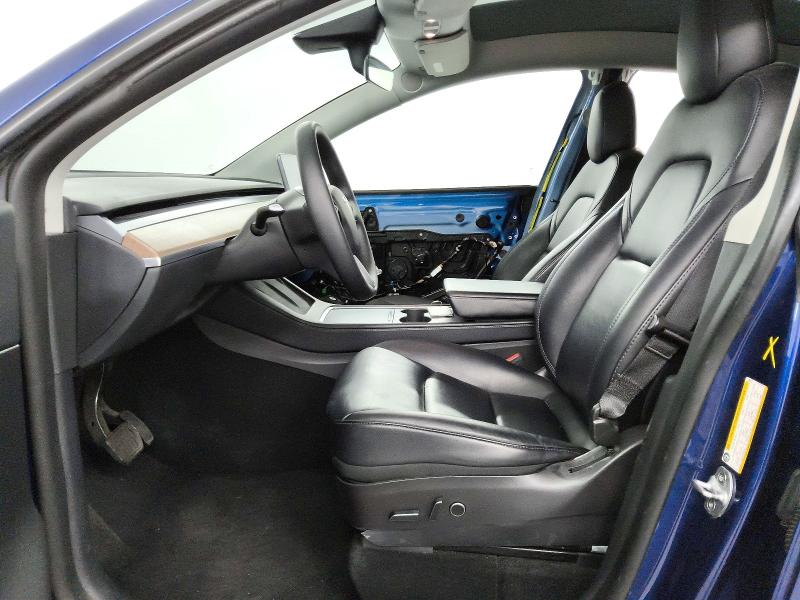 60645306 :رقم المزاد ، 7SAYGDEE3NF481237 vin ، 2022 Tesla Model Y مزاد بيع