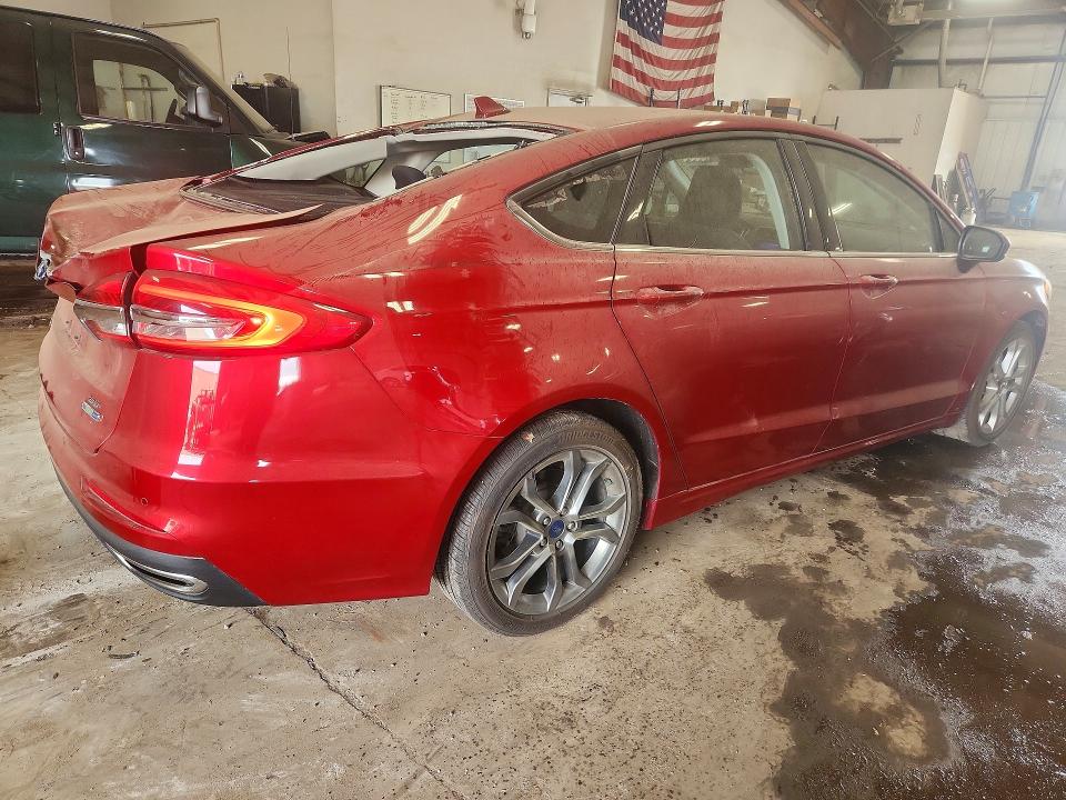 60772706 :رقم المزاد ، 3FA6P0T95LR260985 vin ، 2020 Ford Fusion مزاد بيع