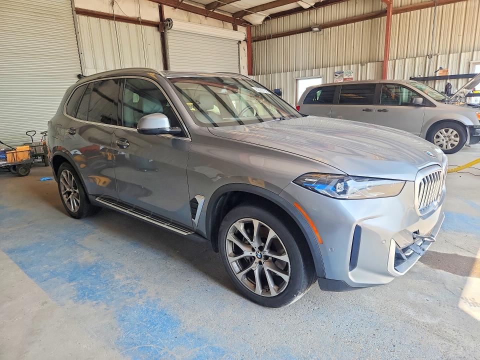 62787156 :رقم المزاد ، 5UX23EU04R9S21633 vin ، 2024 Bmw X5 مزاد بيع