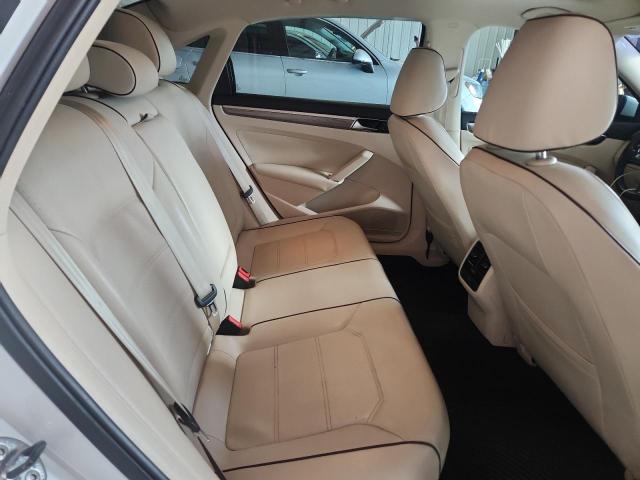 59788956 :رقم المزاد ، 1VWBT7A30HC022234 vin ، 2017 Volkswagen Passat مزاد بيع