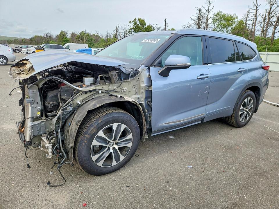 Aukcja sprzedaży 2022 Toyota Highlander, vin: 5TDGZRBH8NS172650, numer aukcji: 62954046