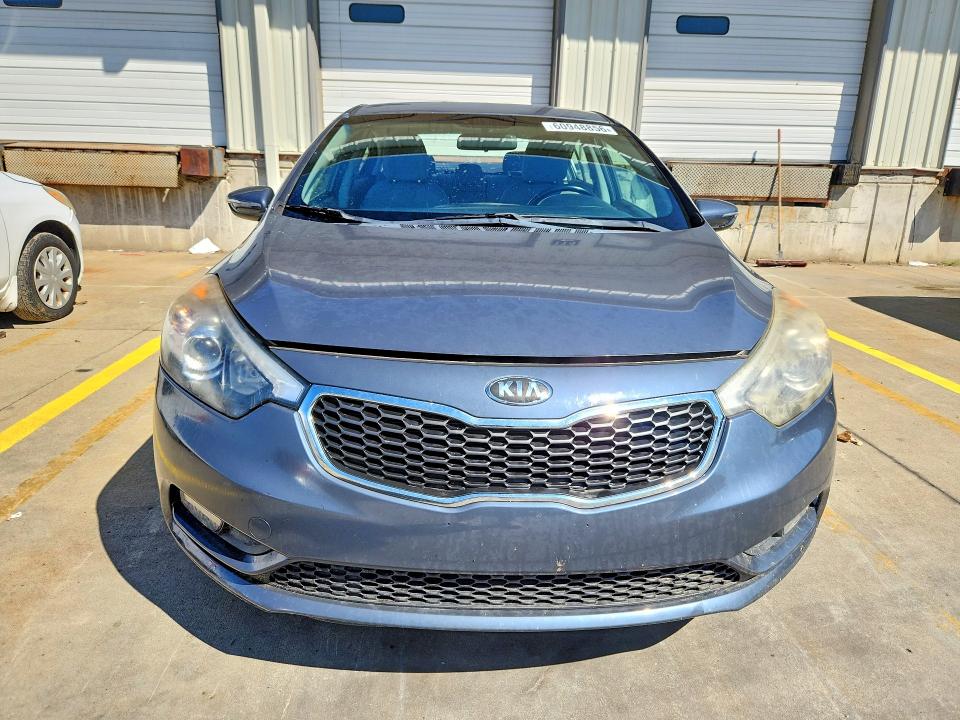 60948856 :رقم المزاد ، KNAFX4A89E5105385 vin ، 2014 Kia Forte مزاد بيع