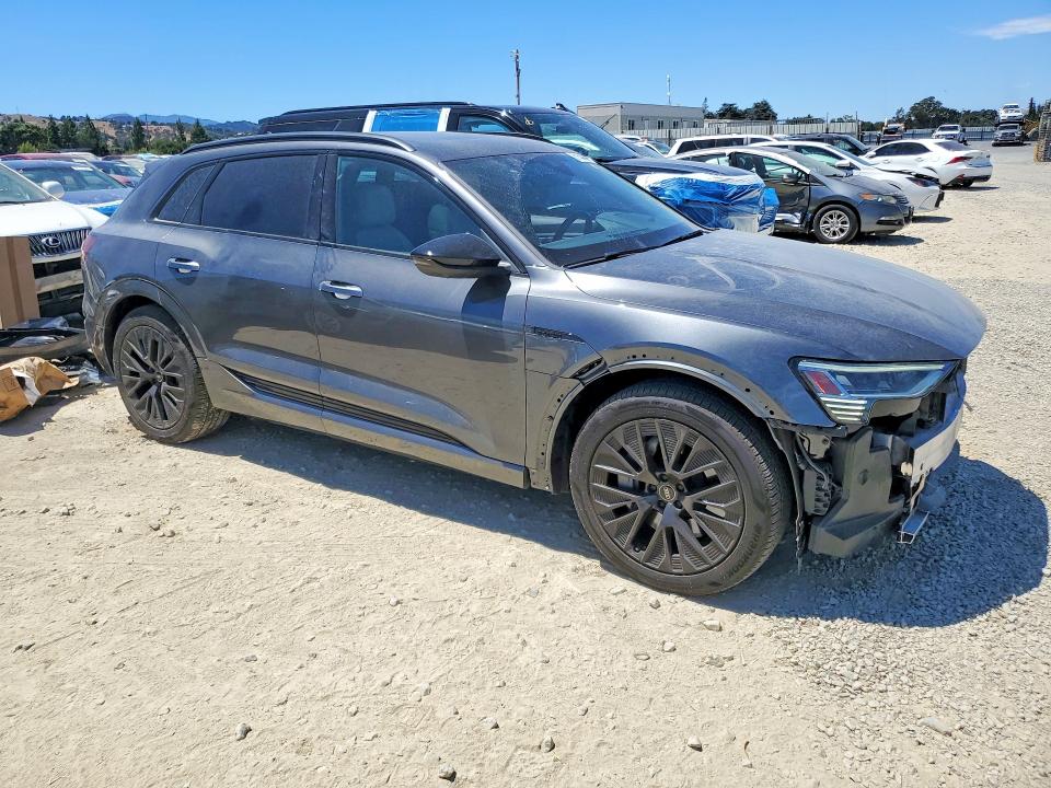 Продажа на аукционе авто 2024 Audi Q8 E-tron, vin: WA16AAGE9RB039467, номер лота: 61540886