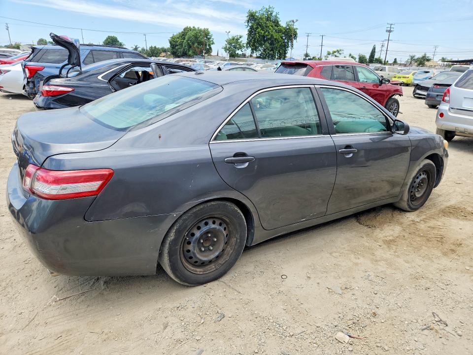 61963176 :رقم المزاد ، 4T1BK3EK2AU107524 vin ، 2010 Toyota Camry مزاد بيع