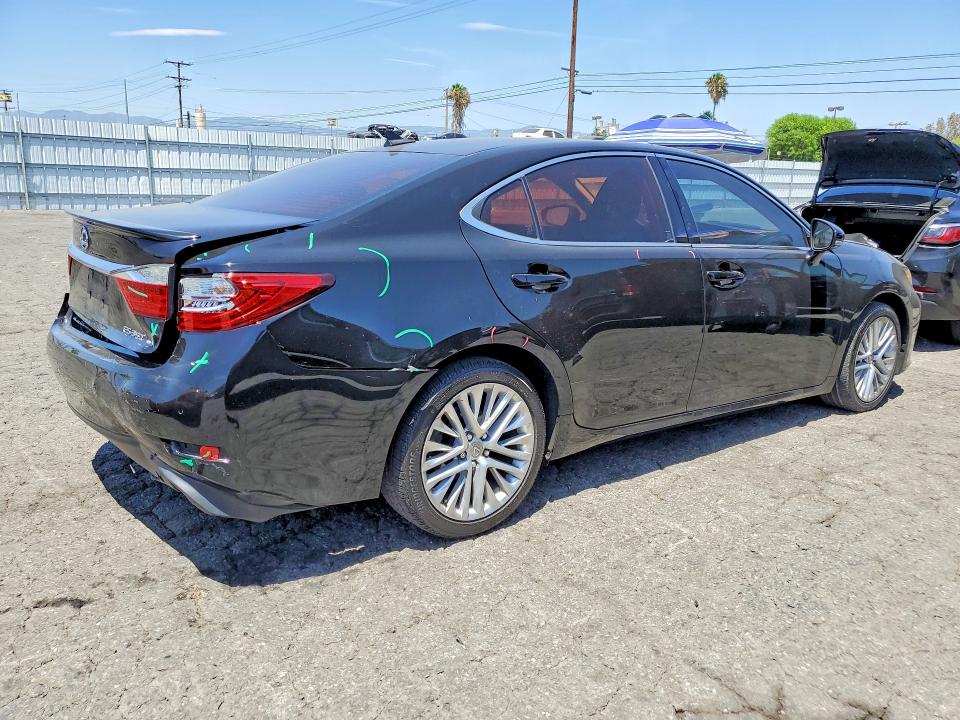 62707456 :رقم المزاد ، JTHBK1GG8D2043568 vin ، 2013 Lexus Es مزاد بيع
