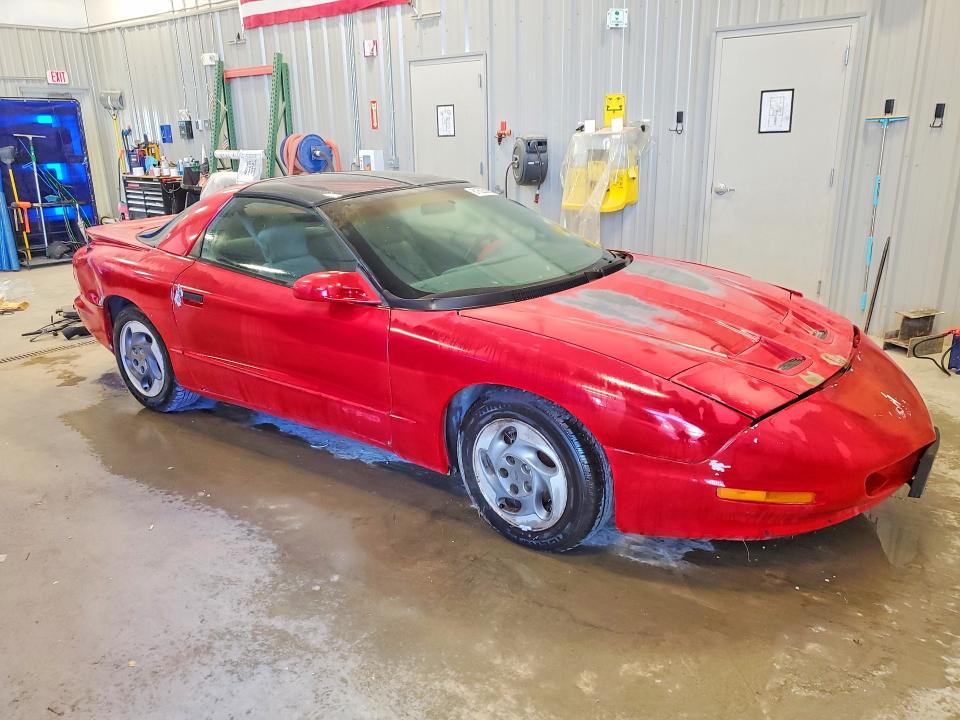 1995 Pontiac Firebird მანქანა იყიდება აუქციონზე, vin: 2G2FS22S5S2240343, აუქციონის ნომერი: 61625006