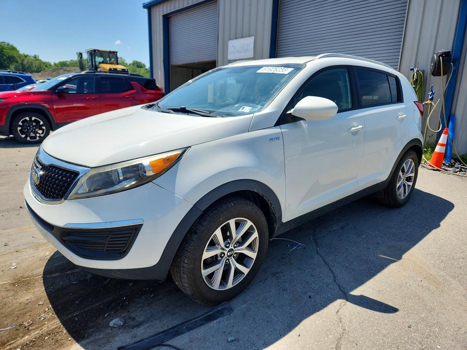 61926356 :رقم المزاد ، KNDPBCAC1G7858209 vin ، 2016 Kia Sportage مزاد بيع