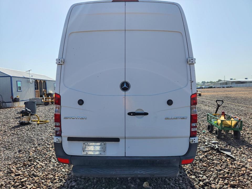 Продажа на аукционе авто 2015 Mercedes-benz Sprinter, vin: WD3PE8DC8F5988878, номер лота: 61528506