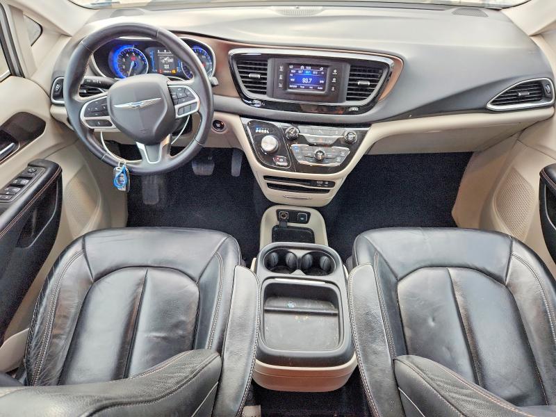 Продаж на аукціоні авто 2017 Chrysler Pacifica, vin: 2C4RC1BG3HR747494, номер лоту: 58113646