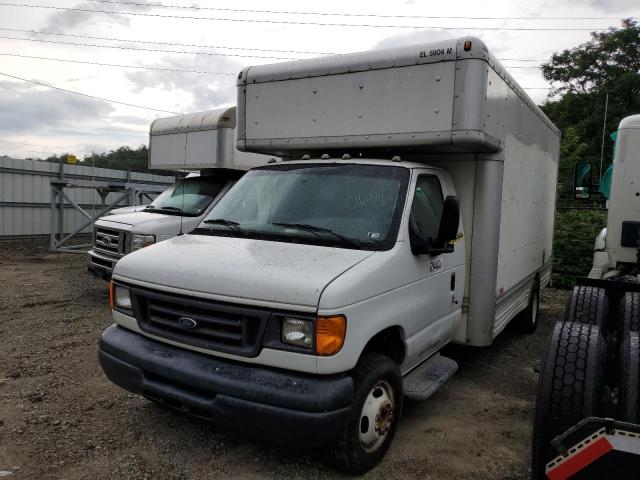 62944043 :رقم المزاد ، 1FDXE45SX7DA80634 vin ، 2007 Ford Econoline E450 Super Duty Cutaway Van مزاد بيع