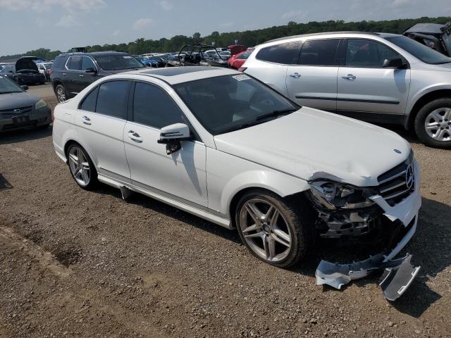 2014 Mercedes-benz C 300 4matic მანქანა იყიდება აუქციონზე, vin: WDDGF8AB4EG233038, აუქციონის ნომერი: 61757943