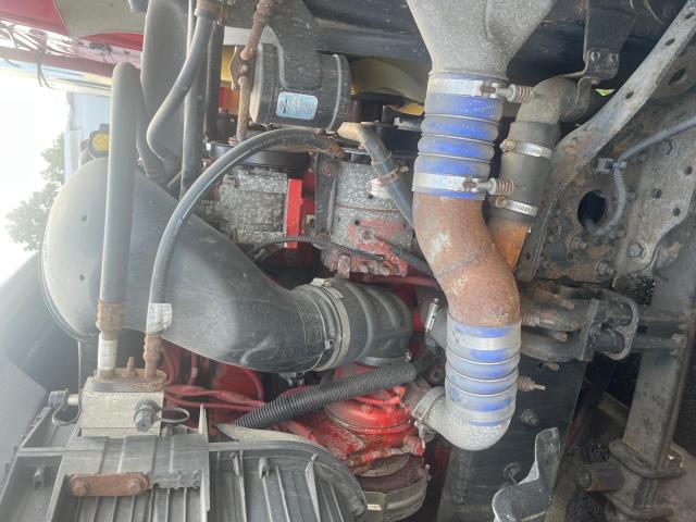 63188693 :رقم المزاد ، 1FUBGAD42GLHD9913 vin ، 2016 Freightliner Cascadia 113 مزاد بيع