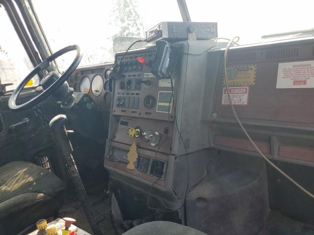1996 Mack 700 Cl700 მანქანა იყიდება აუქციონზე, vin: 1M2AD09C1TW003671, აუქციონის ნომერი: 61667563