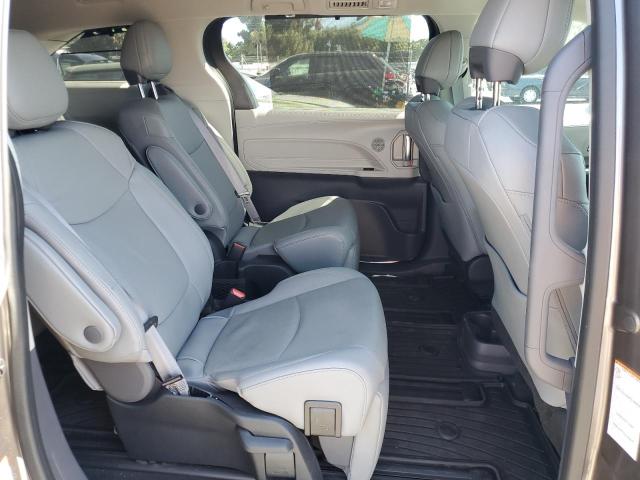 Продажа на аукционе авто 2022 Toyota Sienna Limited, vin: 5TDZRKEC0NS110935, номер лота: 62439473