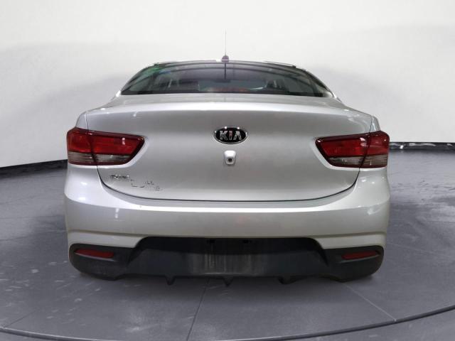2020 Kia Rio Lx მანქანა იყიდება აუქციონზე, vin: 3KPA24AD4LE330047, აუქციონის ნომერი: 64512853