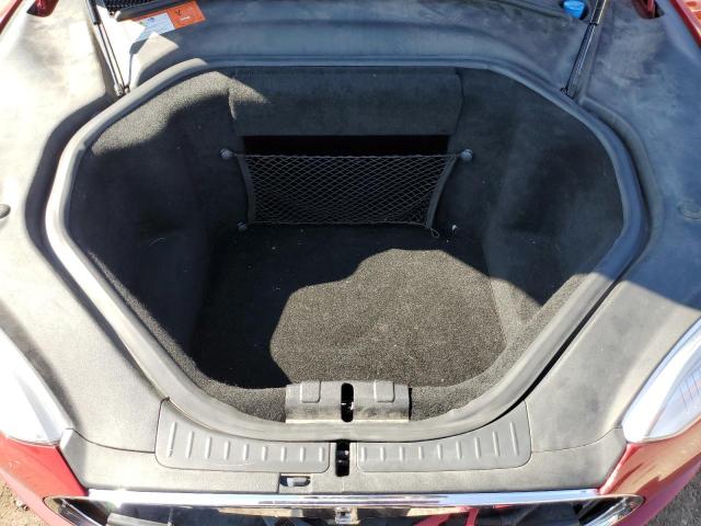 63611153 :رقم المزاد ، 5YJSA1H14FFP74870 vin ، 2015 Tesla Model S 85 مزاد بيع