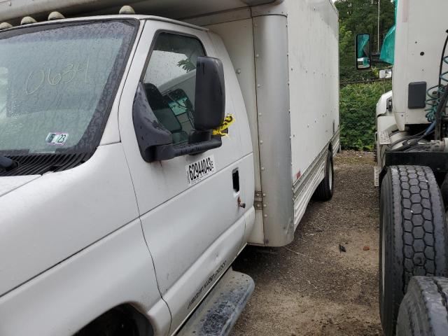 62944043 :رقم المزاد ، 1FDXE45SX7DA80634 vin ، 2007 Ford Econoline E450 Super Duty Cutaway Van مزاد بيع