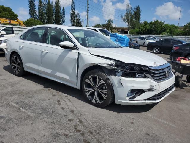 52134796 :رقم المزاد ، 1VWSA7A3XMC016876 vin ، 2021 Volkswagen Passat مزاد بيع