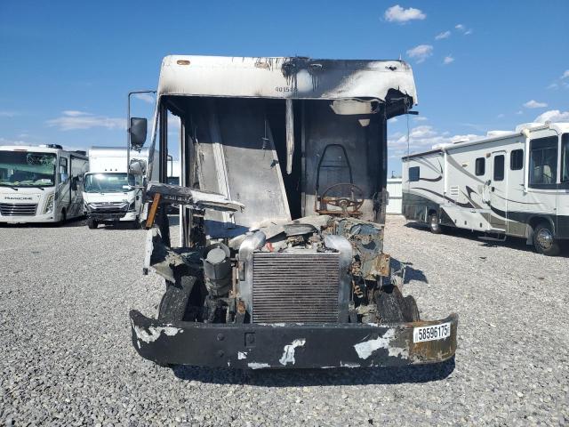 58596175 :رقم المزاد ، 4UZA5FFCXXCB81996 vin ، 1999 Freightliner Chassis مزاد بيع