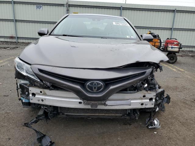 68615265 :رقم المزاد ، 4T1B11HKXKU745928 vin ، 2019 Toyota Camry مزاد بيع