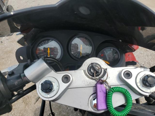 67357275 :رقم المزاد ، JS1GN72A6S2104234 vin ، 1995 Suzuki Gsx600 F مزاد بيع